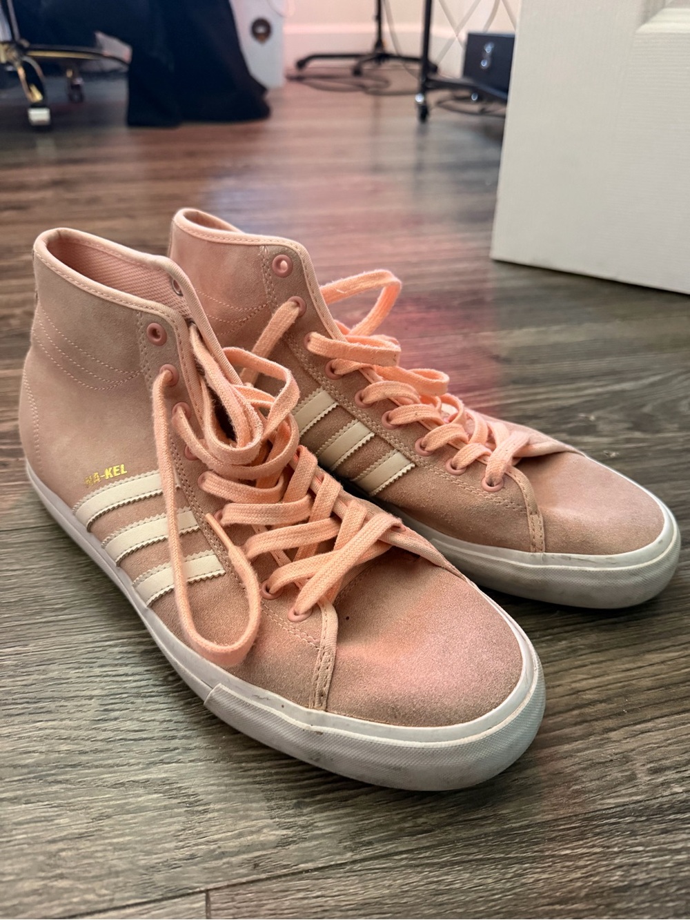 ADIDAS MATCHCOURT HIGH RX | NA-KEL